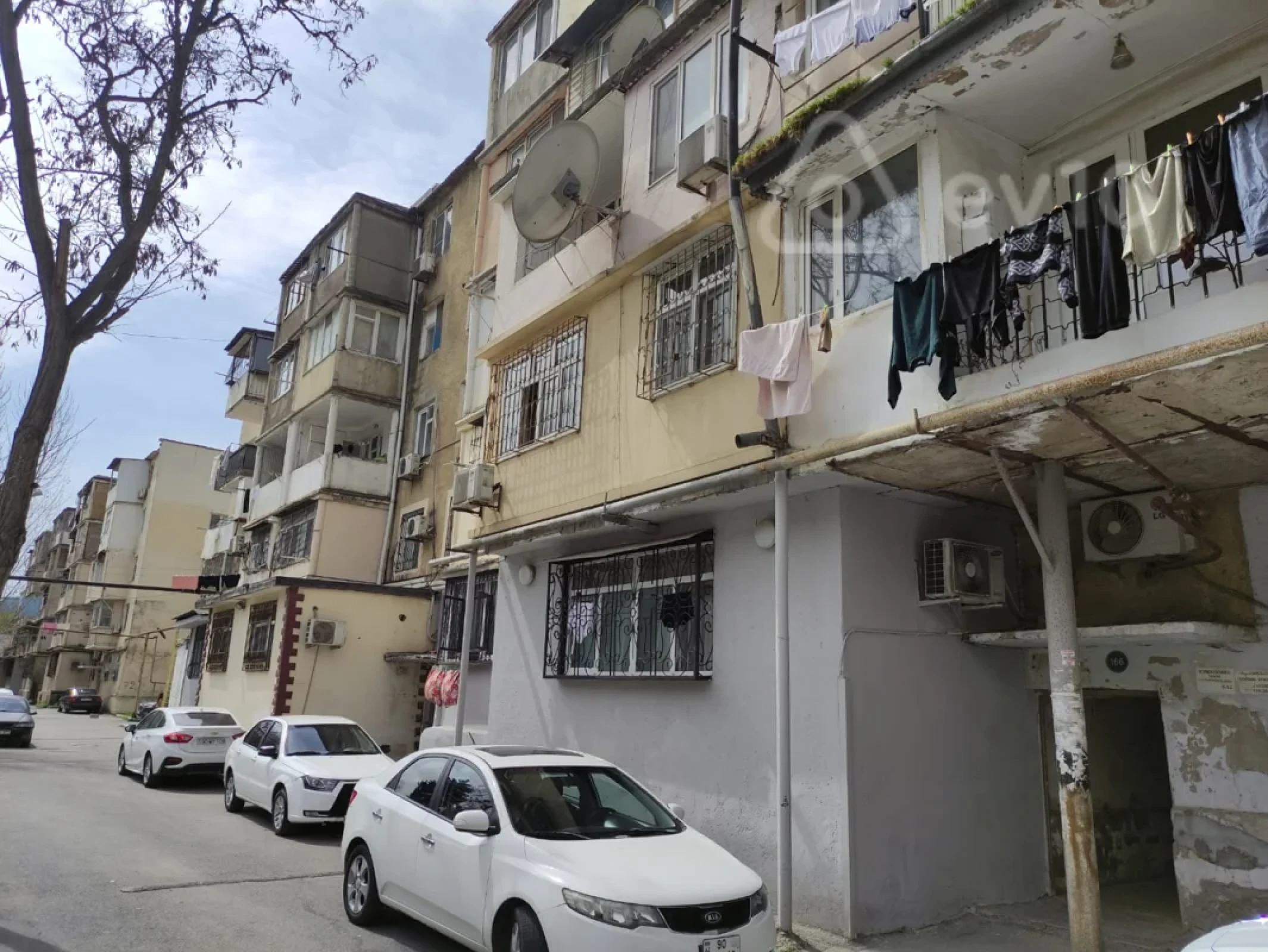 Kirayə verilir 2 otaqlı köhnə tikili 35 m²