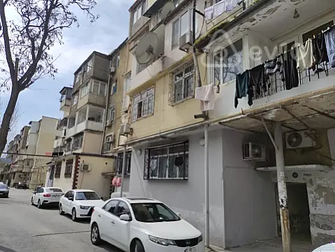 Kirayə verilir 2 otaqlı köhnə tikili 35 m² — Bakı, Yasamal 2 otaq 35.00 m²