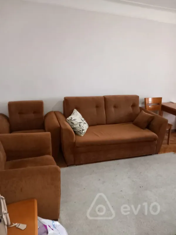 Kirayə verilir 2 otaqlı köhnə tikili 35 m²
