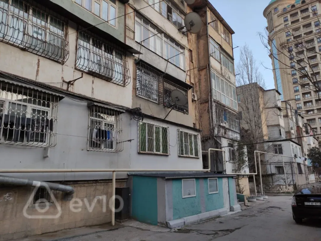 Kirayə verilir 1 otaqlı köhnə tikili 42 m²