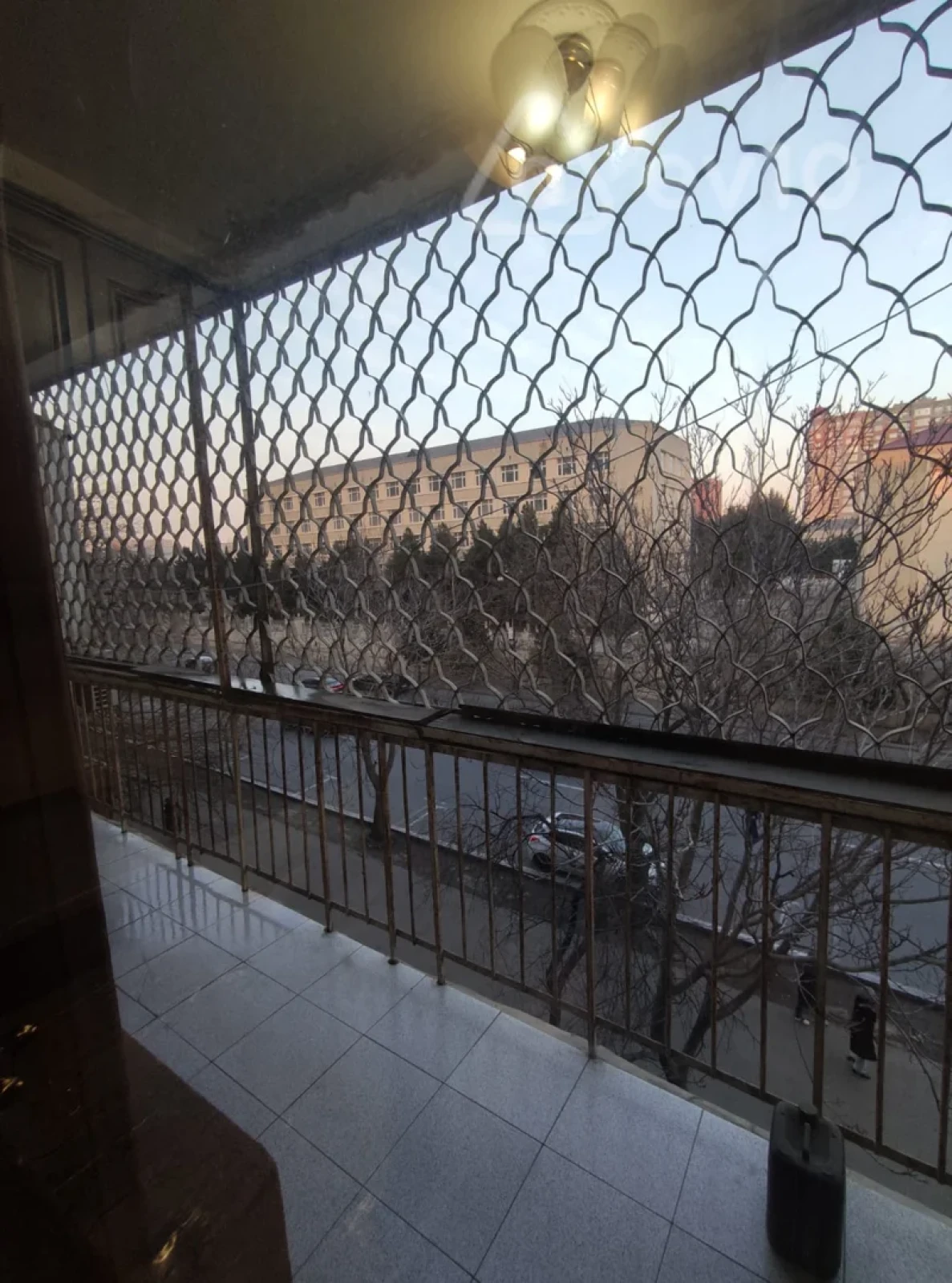 Kirayə verilir 1 otaqlı köhnə tikili 42 m²