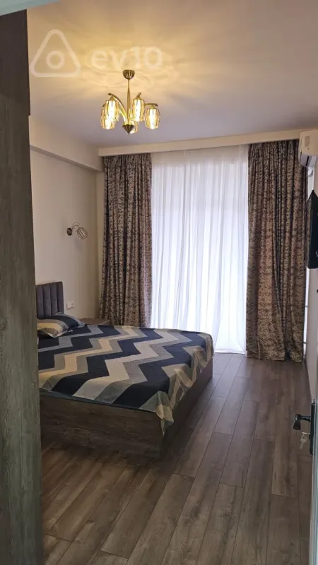 Kirayə verilir 3 otaqlı yeni tikili 120 m²