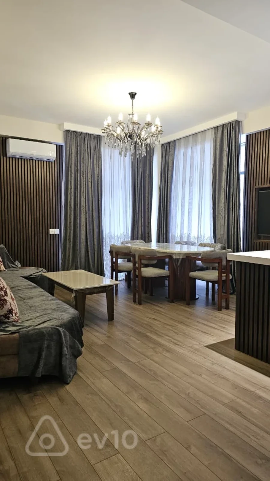 Kirayə verilir 3 otaqlı yeni tikili 120 m²