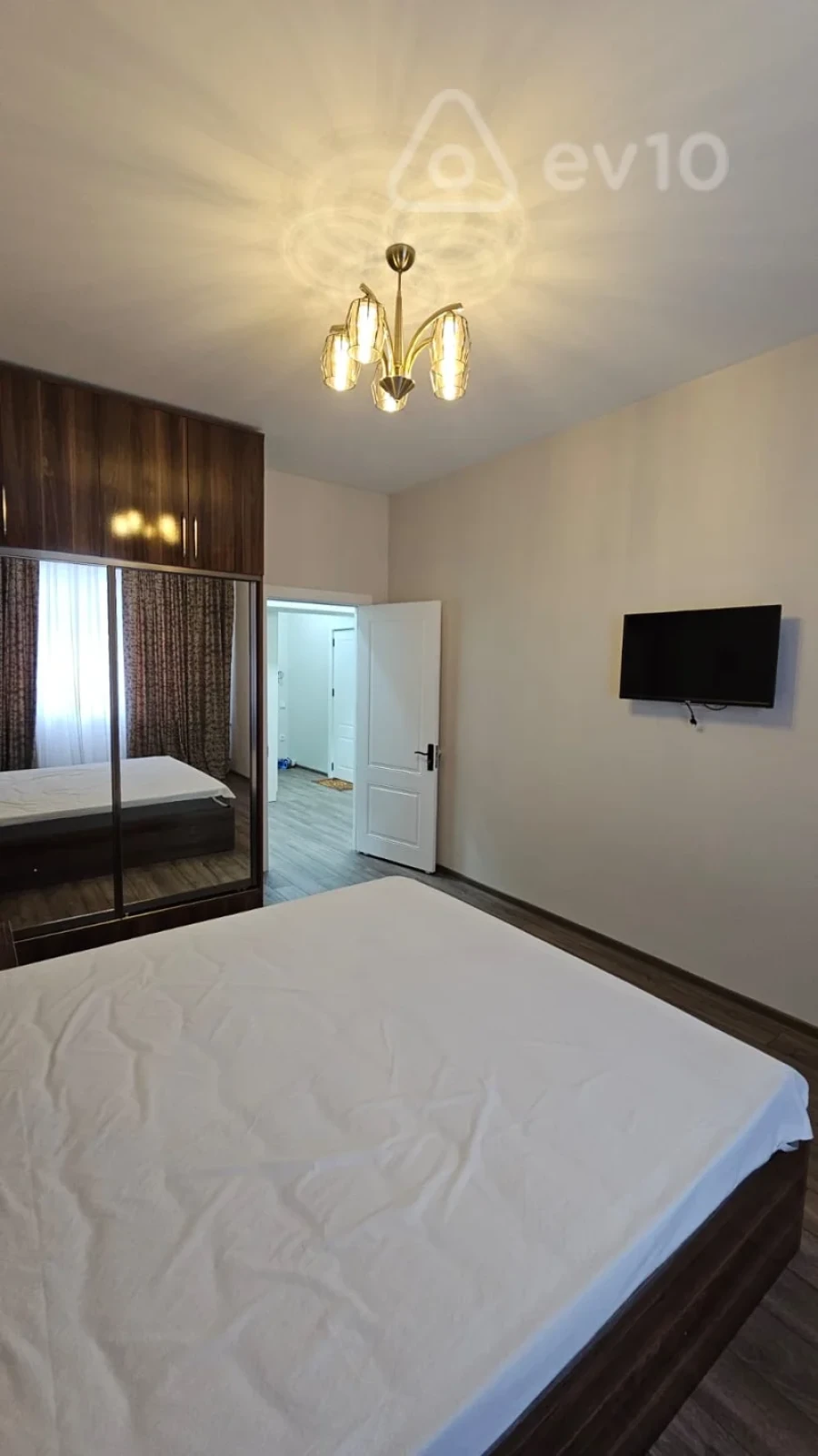 Kirayə verilir 3 otaqlı yeni tikili 120 m²