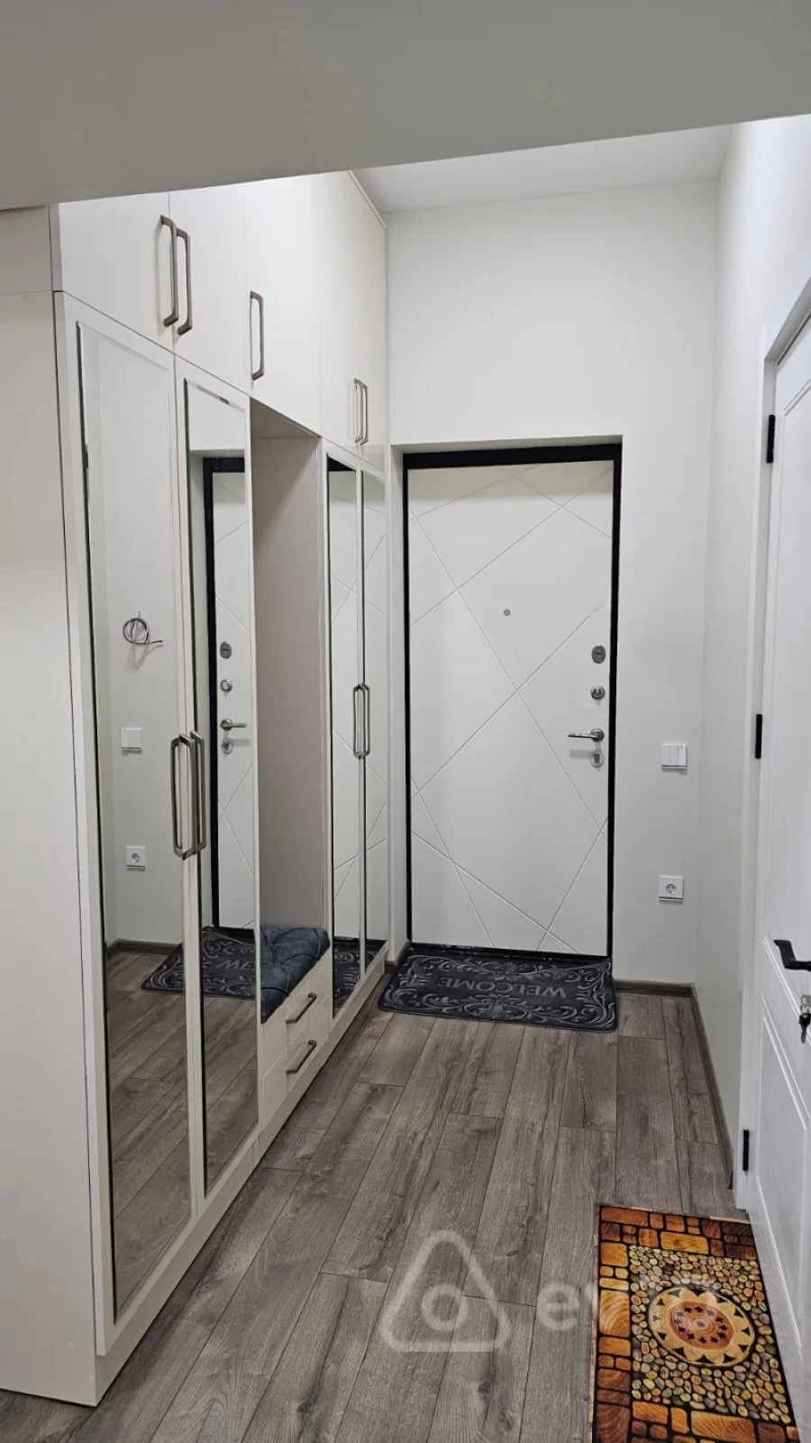 Kirayə verilir 3 otaqlı yeni tikili 120 m²