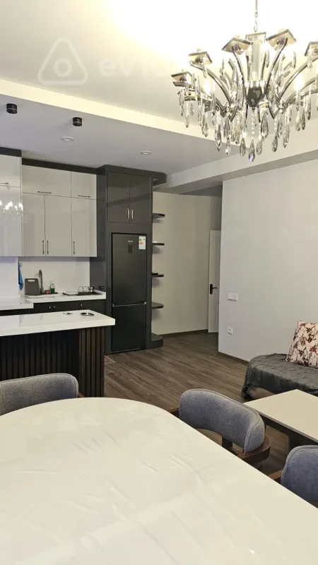 Kirayə verilir 3 otaqlı yeni tikili 120 m²