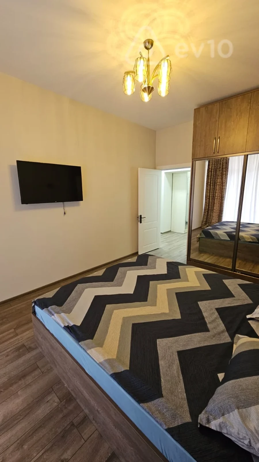 Kirayə verilir 3 otaqlı yeni tikili 120 m²