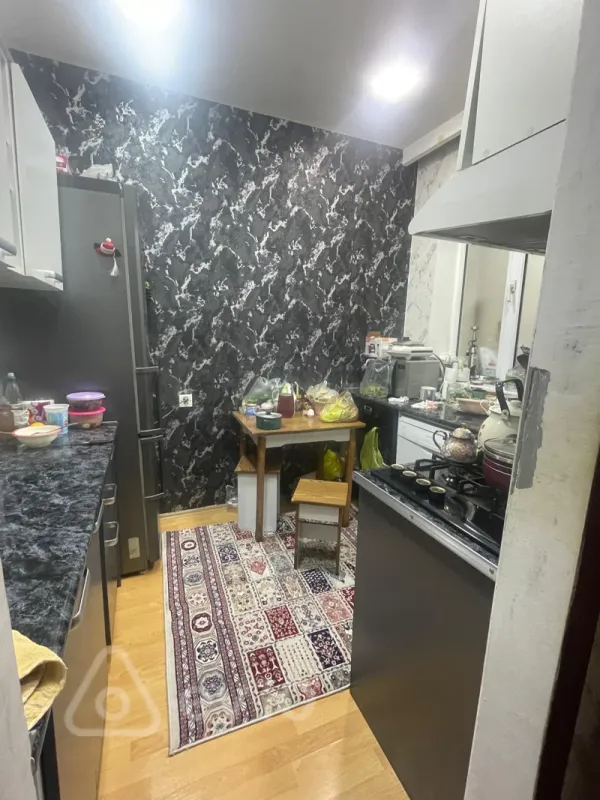 Satılır 3 otaqlı köhnə tikili 60 m²