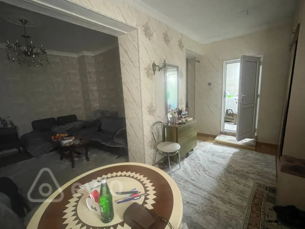 Satılır 3 otaqlı köhnə tikili 60 m²