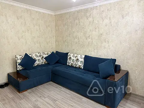 Satılır 1 otaqlı köhnə tikili 33 m²