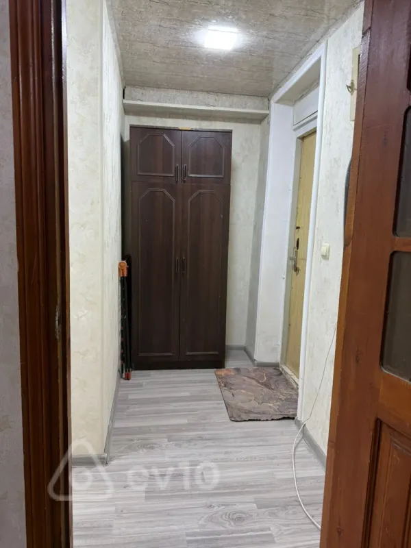 Satılır 1 otaqlı köhnə tikili 33 m²