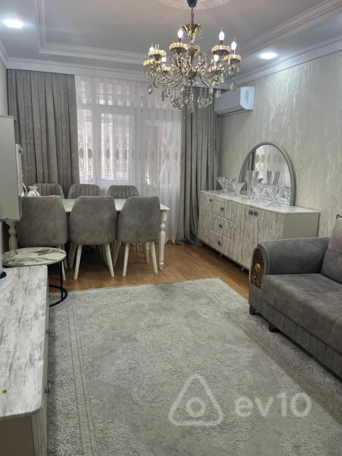 Satılır 3 otaqlı köhnə tikili 73 m²
