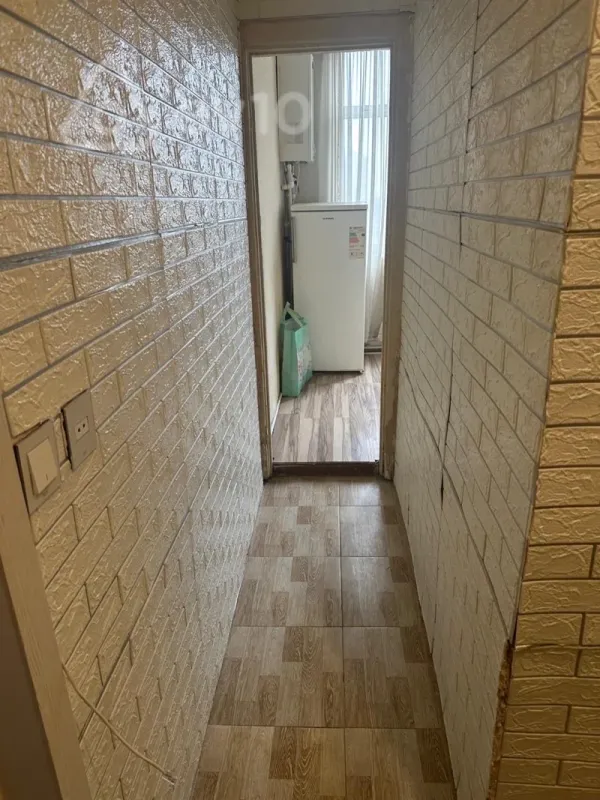 Kirayə verilir 1 otaqlı köhnə tikili 50 m²