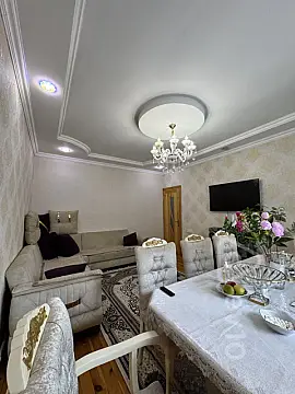 Satılır 3 otaqlı köhnə tikili 78 m²