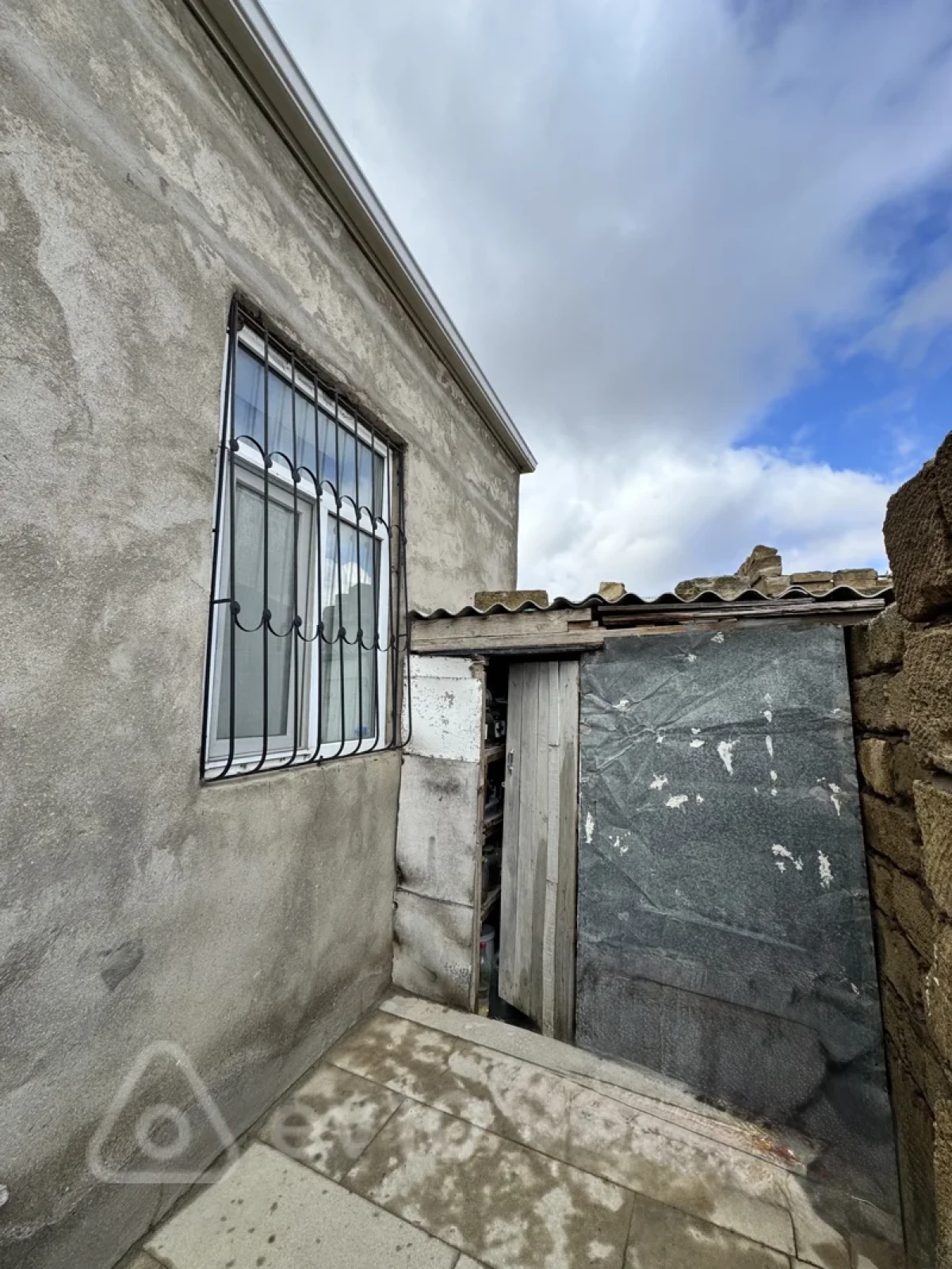 Satılır 3 otaqlı köhnə tikili 78 m²