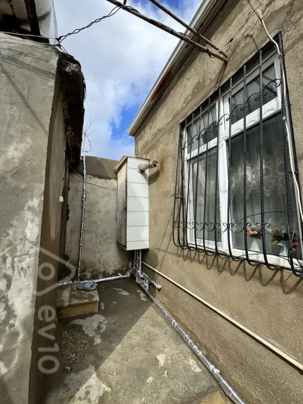 Satılır 3 otaqlı köhnə tikili 78 m²