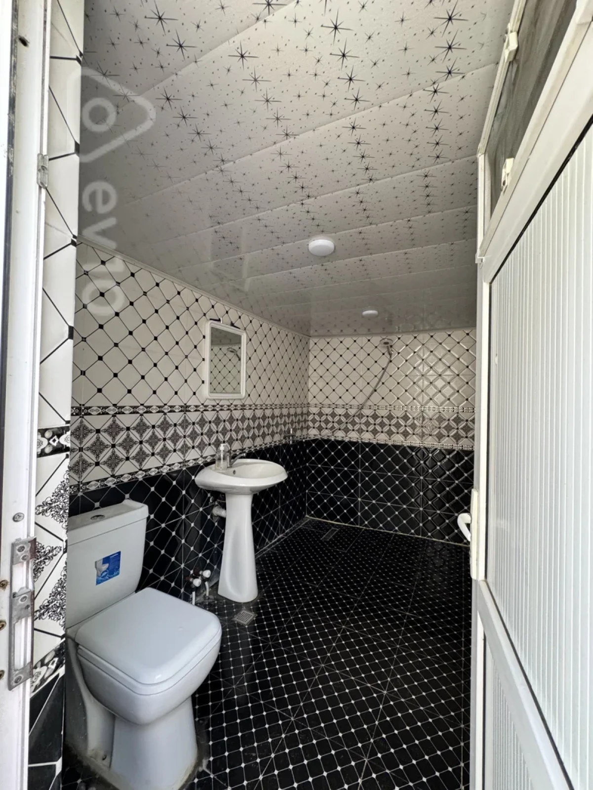 Satılır 3 otaqlı köhnə tikili 78 m²