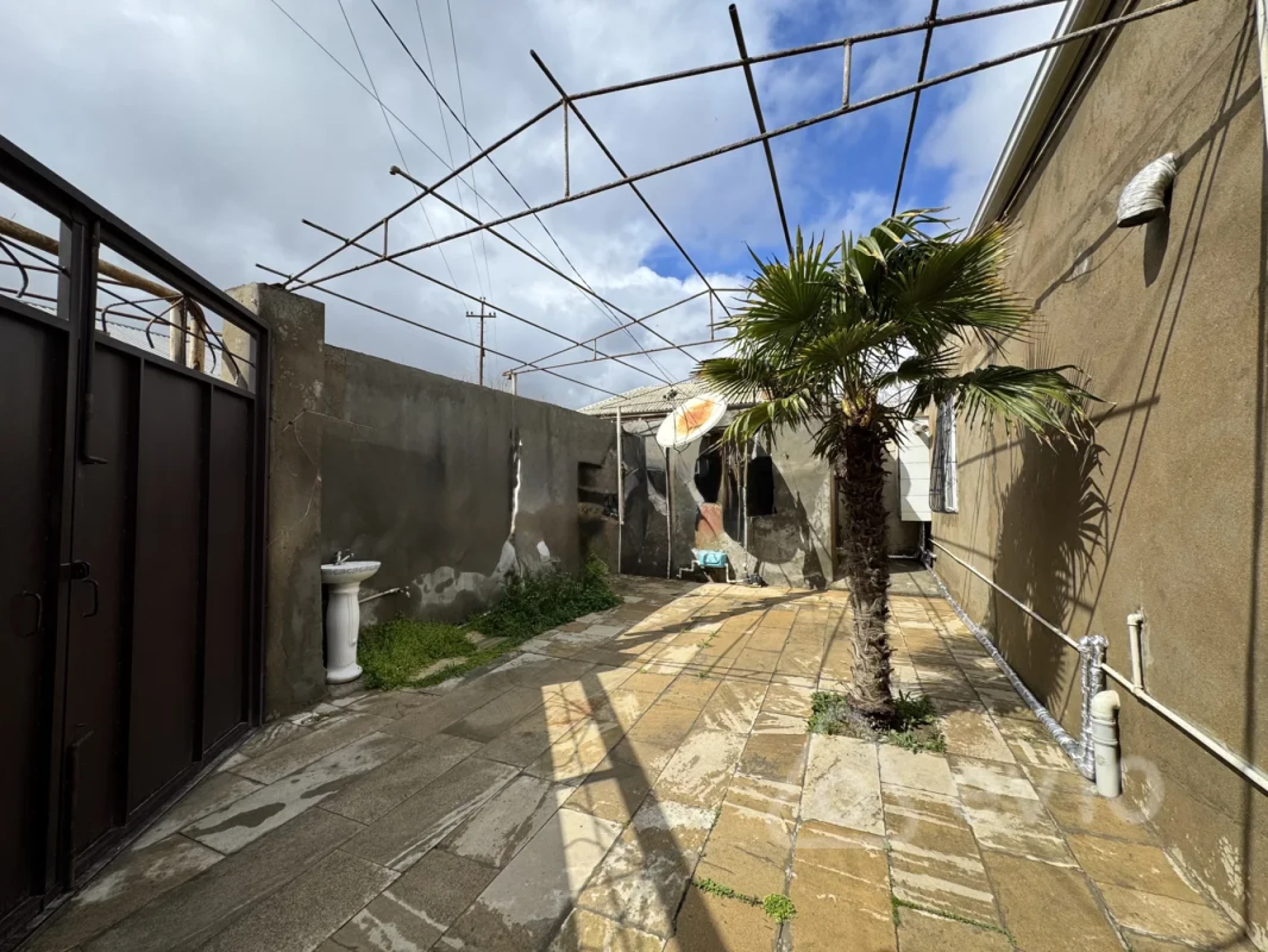 Satılır 3 otaqlı köhnə tikili 78 m²