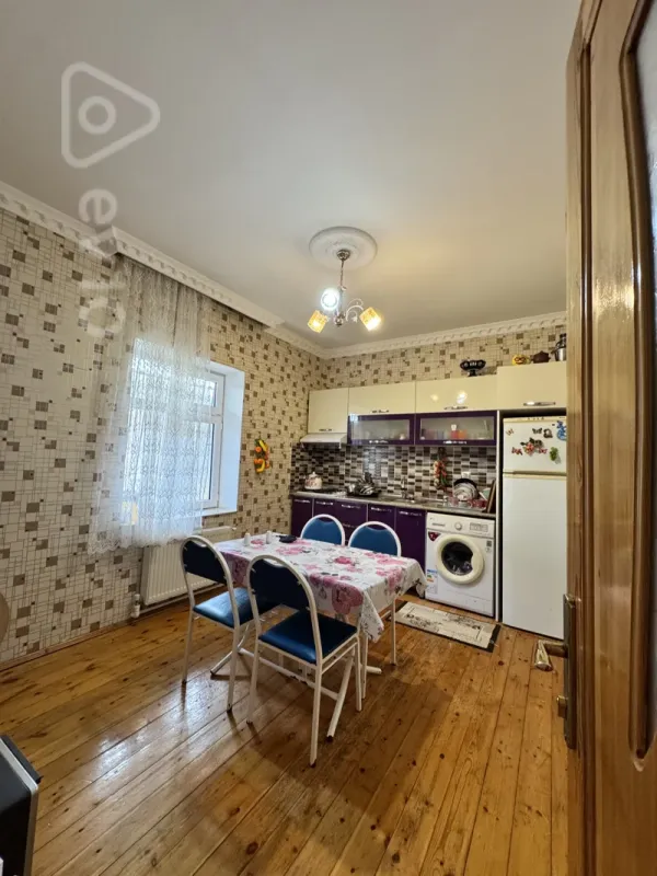 Satılır 3 otaqlı köhnə tikili 78 m²