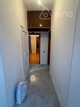 Kirayə verilir 2 otaqlı köhnə tikili 50 m²