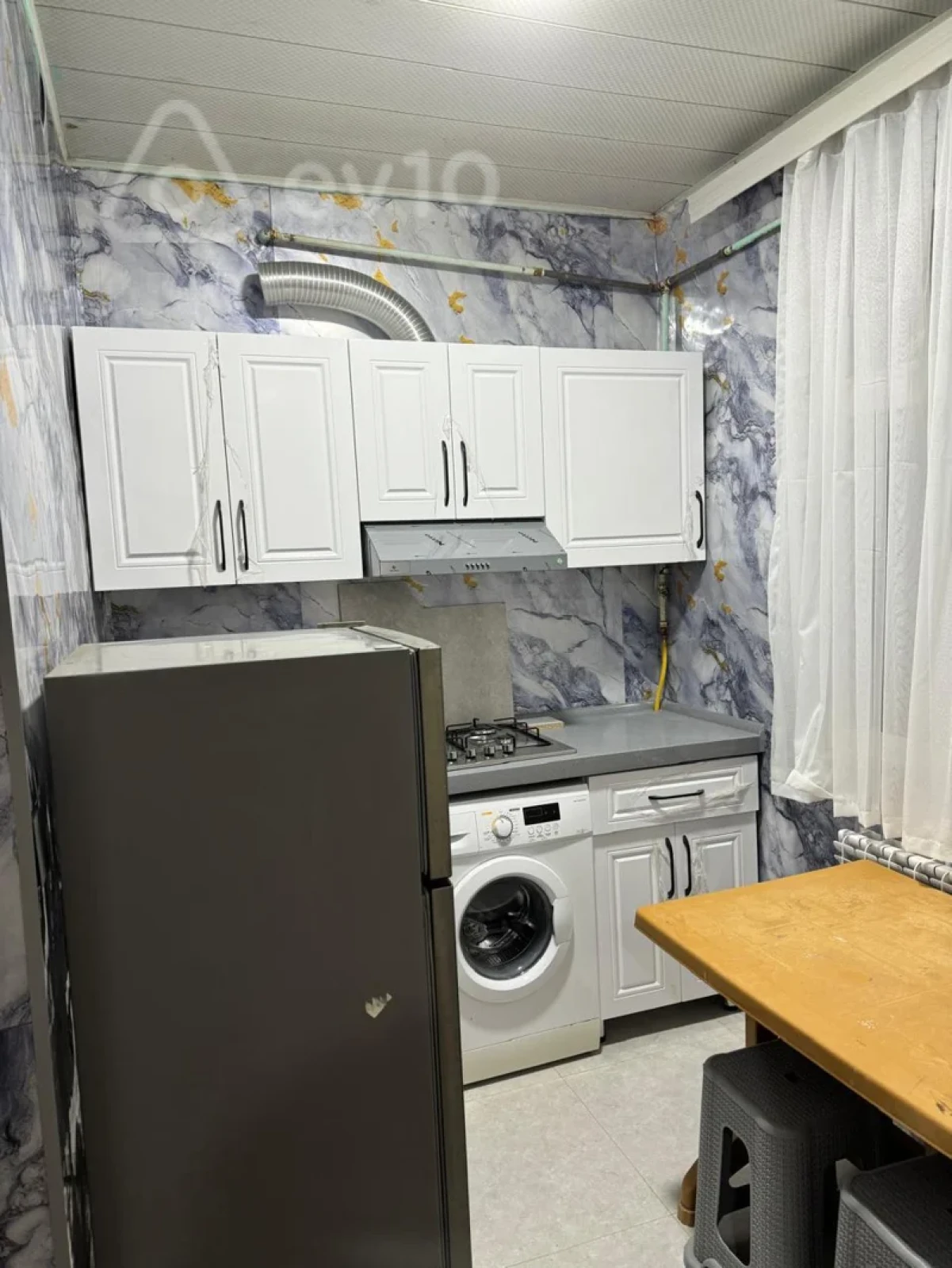 Kirayə verilir 3 otaqlı köhnə tikili 65 m²