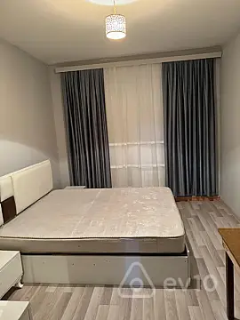Kirayə verilir 3 otaqlı köhnə tikili 65 m²