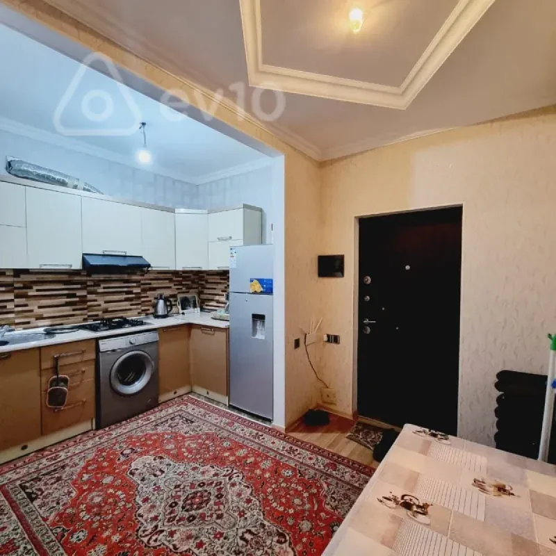 Kirayə verilir 2 otaqlı yeni tikili 75 m²