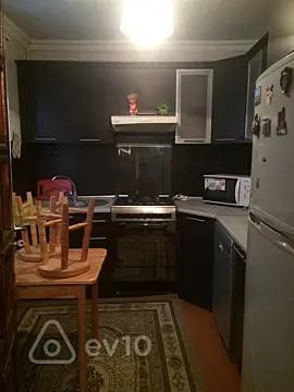 Kirayə verilir mənzil 200 m²