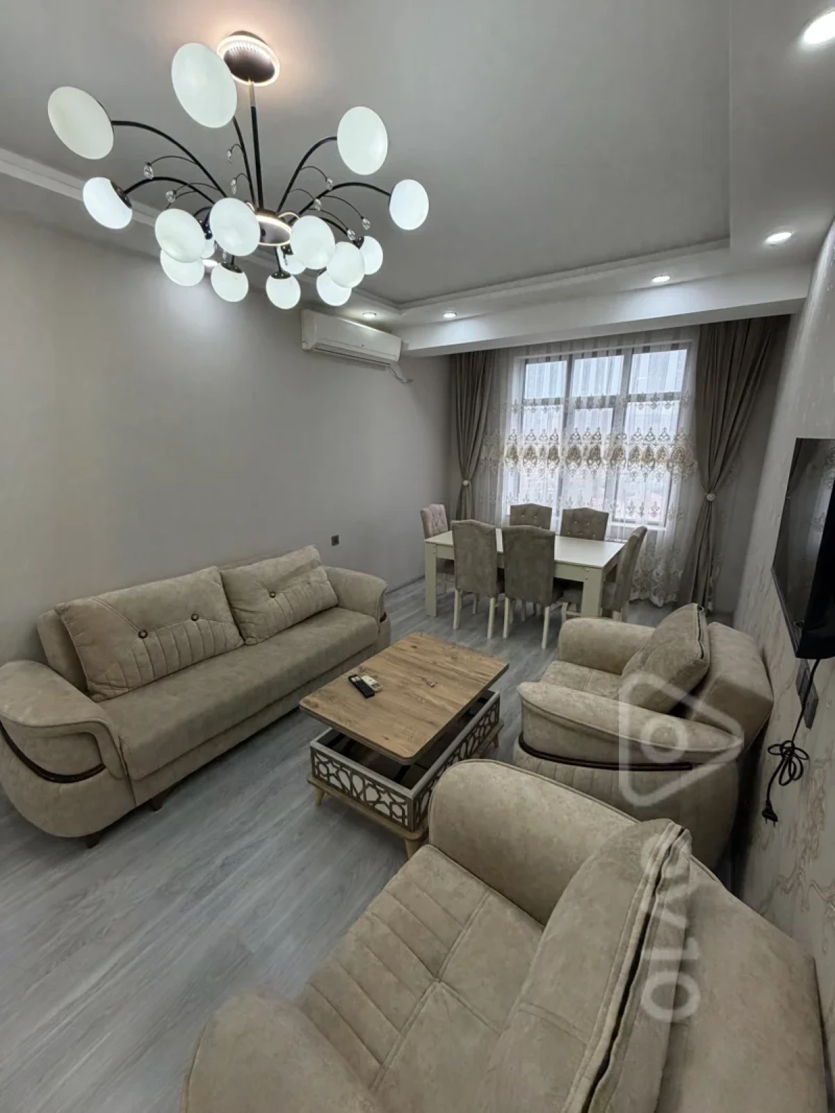 Kirayə verilir 2 otaqlı yeni tikili 60 m²