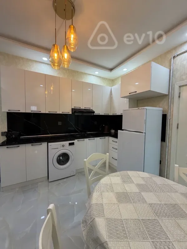 Kirayə verilir 2 otaqlı yeni tikili 60 m²