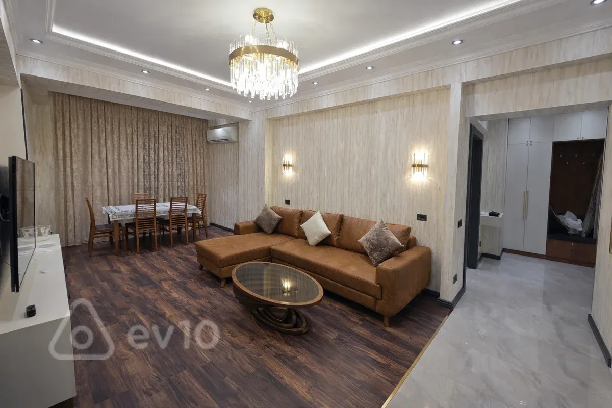 Kirayə verilir 2 otaqlı yeni tikili 78 m²