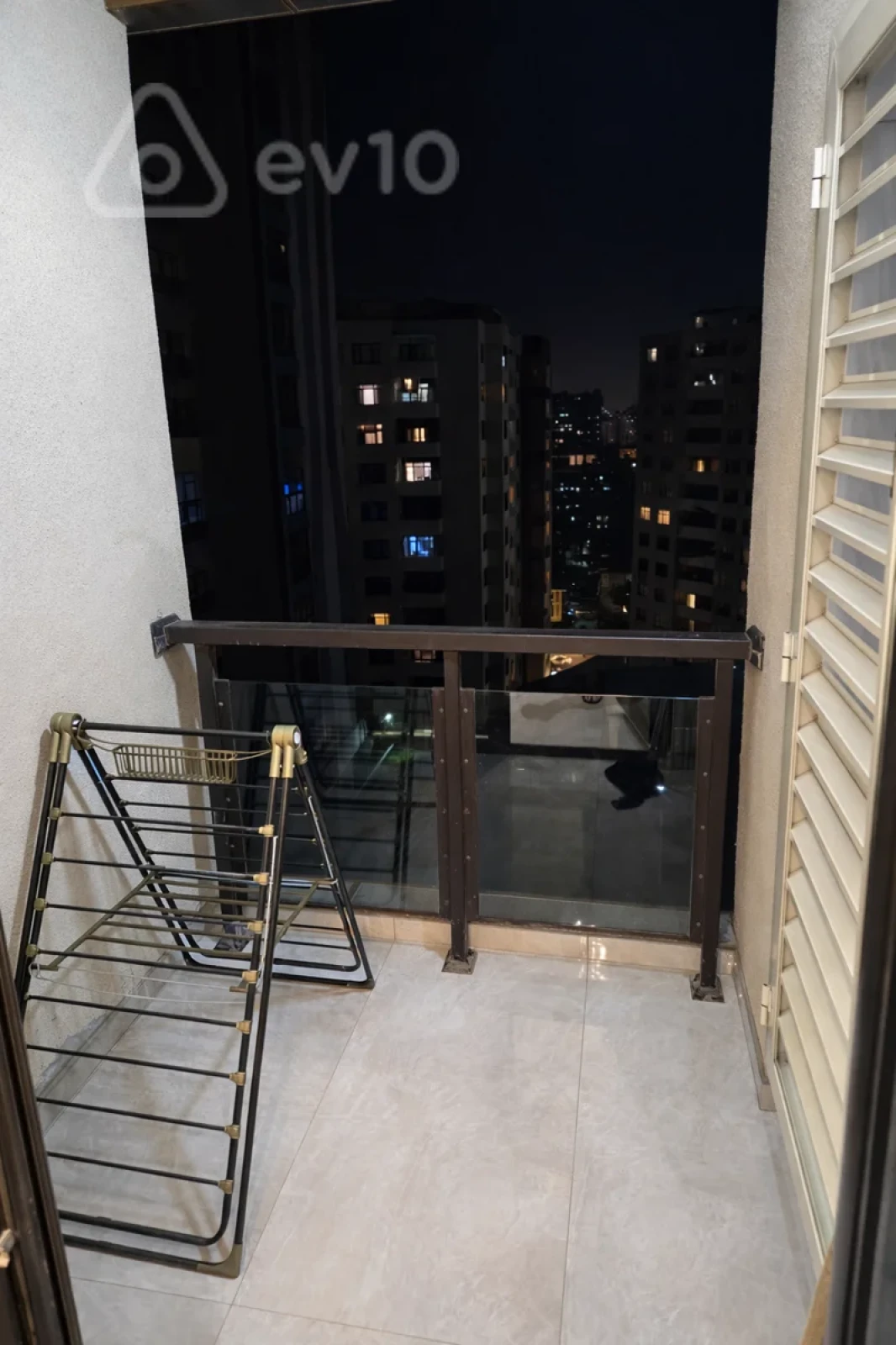 Kirayə verilir 2 otaqlı yeni tikili 78 m²