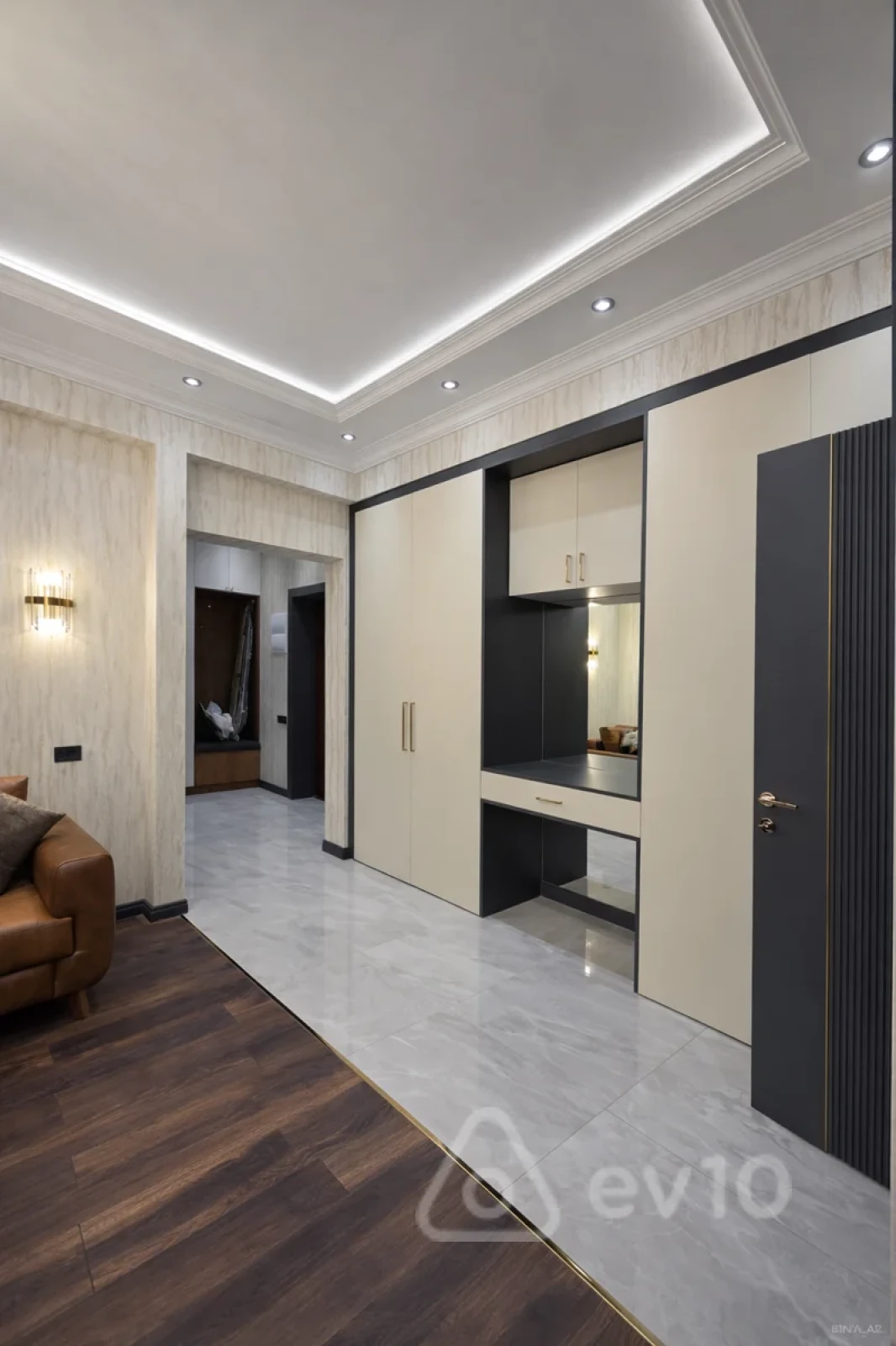 Kirayə verilir 2 otaqlı yeni tikili 78 m²