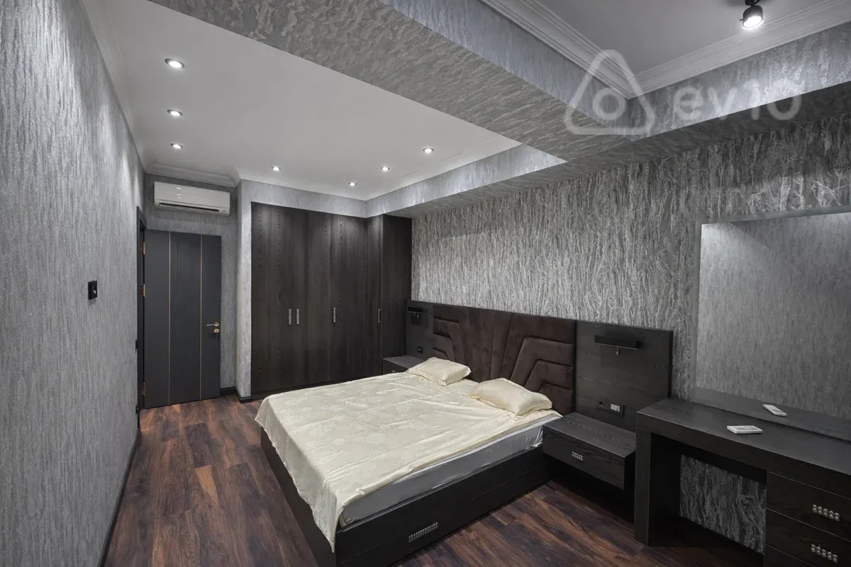 Kirayə verilir 2 otaqlı yeni tikili 78 m²