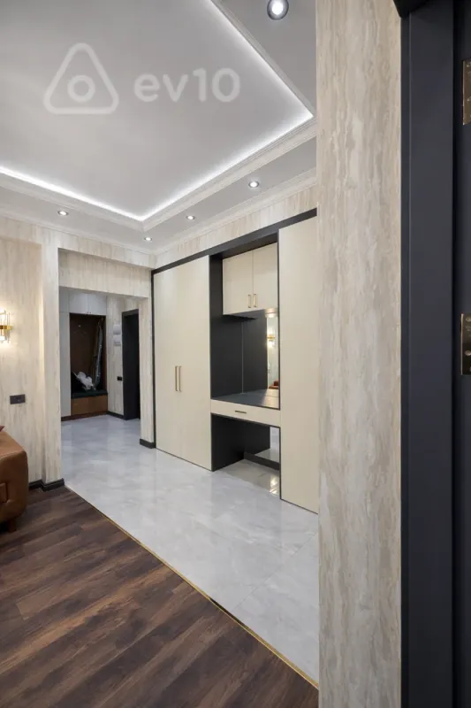 Kirayə verilir 2 otaqlı yeni tikili 78 m²