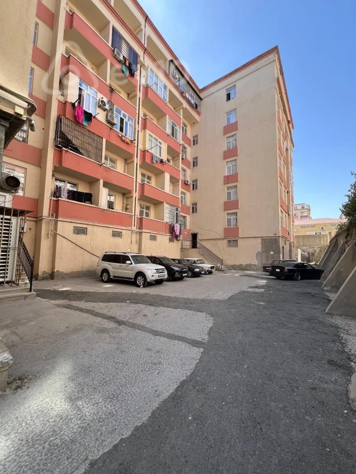 Satılır 2 otaqlı yeni tikili 66 m²