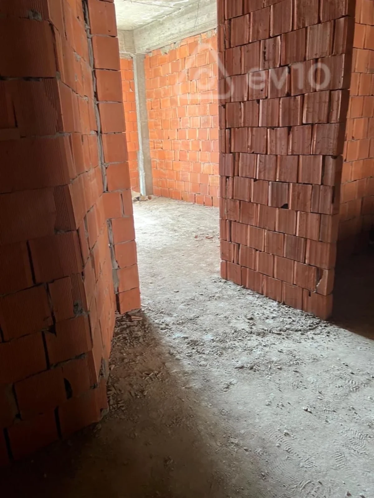 Satılır 2 otaqlı yeni tikili 66 m²