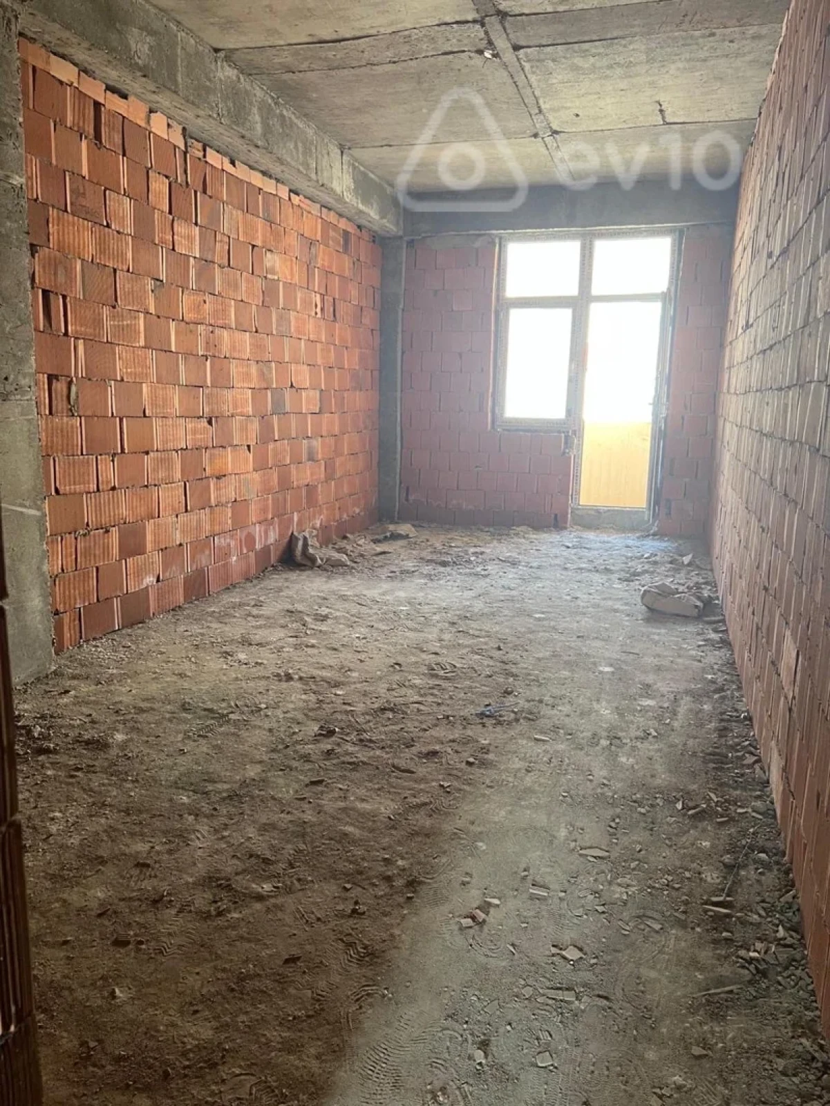 Satılır 2 otaqlı yeni tikili 66 m²