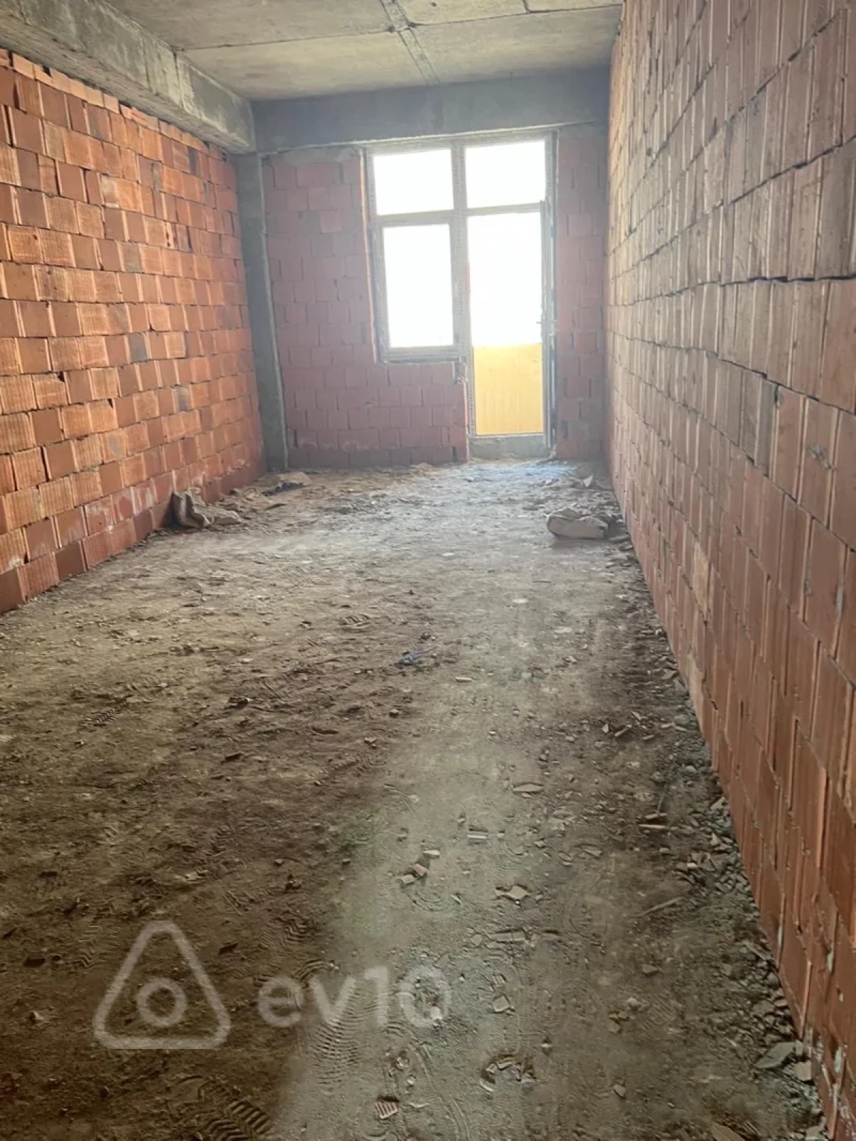 Satılır 2 otaqlı yeni tikili 66 m²