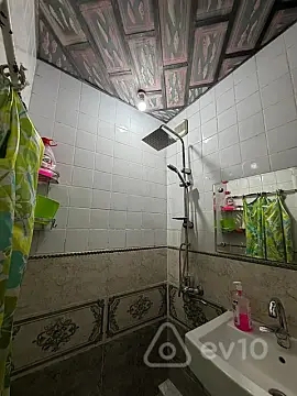 Kirayə verilir 2 otaqlı köhnə tikili 45 m²