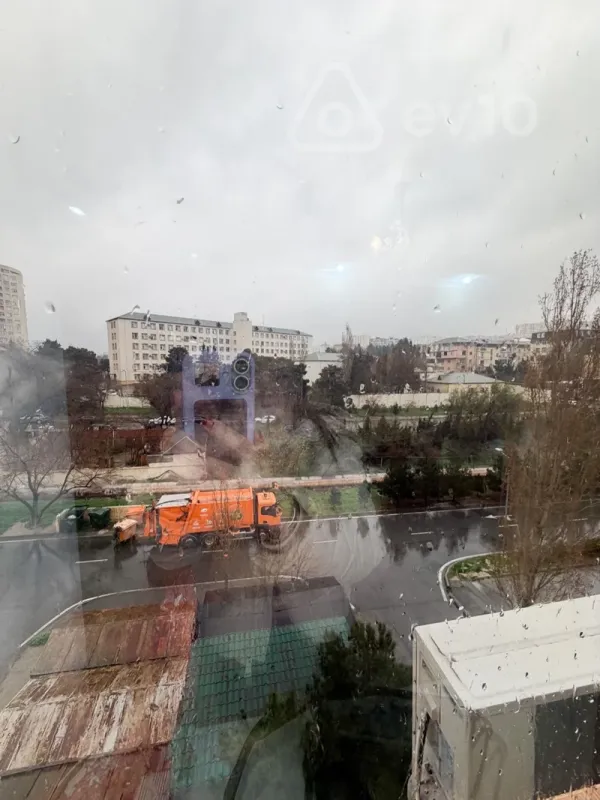 Kirayə verilir 2 otaqlı köhnə tikili 45 m²