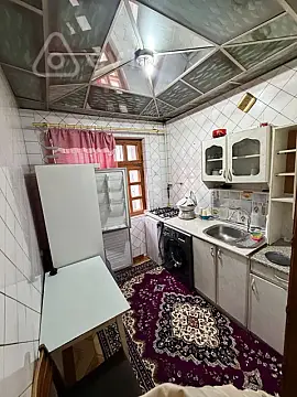 Kirayə verilir 2 otaqlı köhnə tikili 45 m²