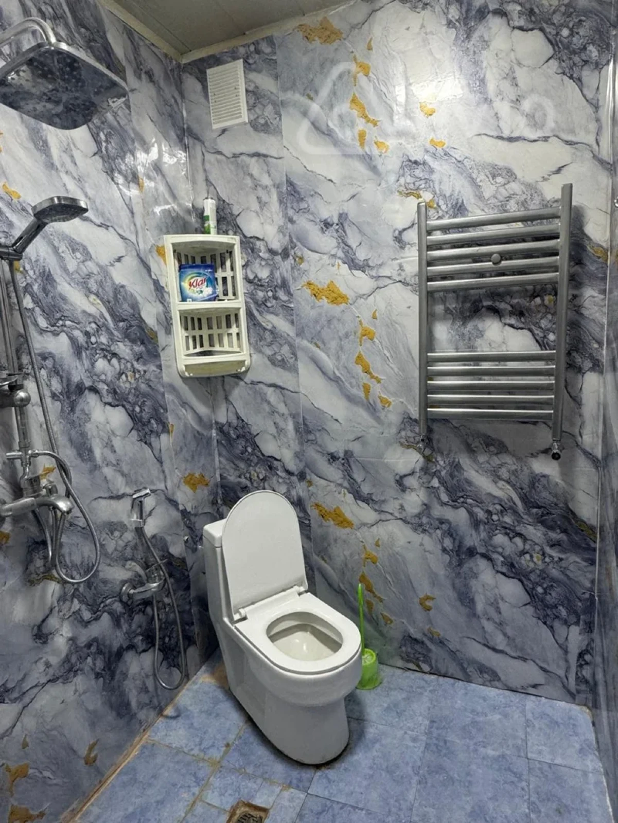 Kirayə verilir 3 otaqlı köhnə tikili 68 m²