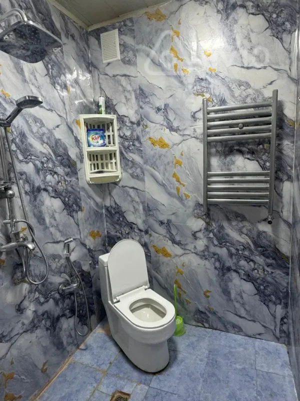 Kirayə verilir 3 otaqlı köhnə tikili 68 m²