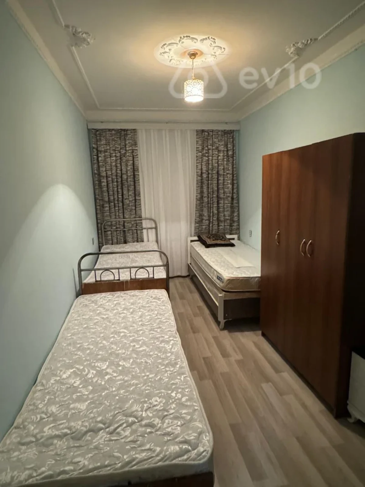Kirayə verilir 3 otaqlı köhnə tikili 68 m²