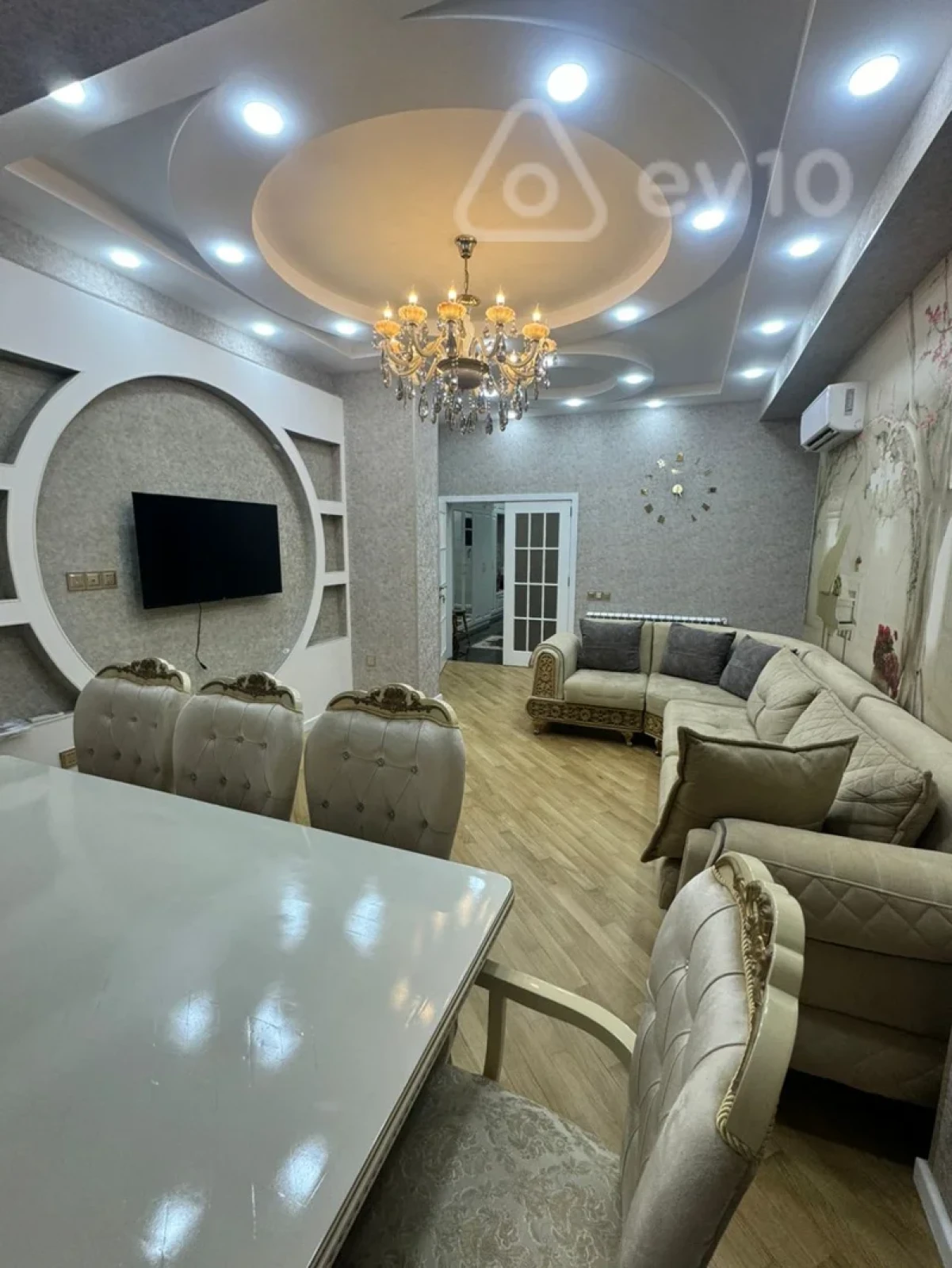 Kirayə verilir 3 otaqlı yeni tikili 125 m²