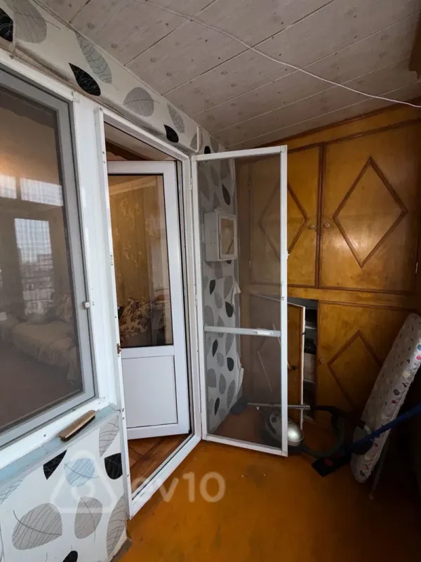 Kirayə verilir 2 otaqlı köhnə tikili 50 m²