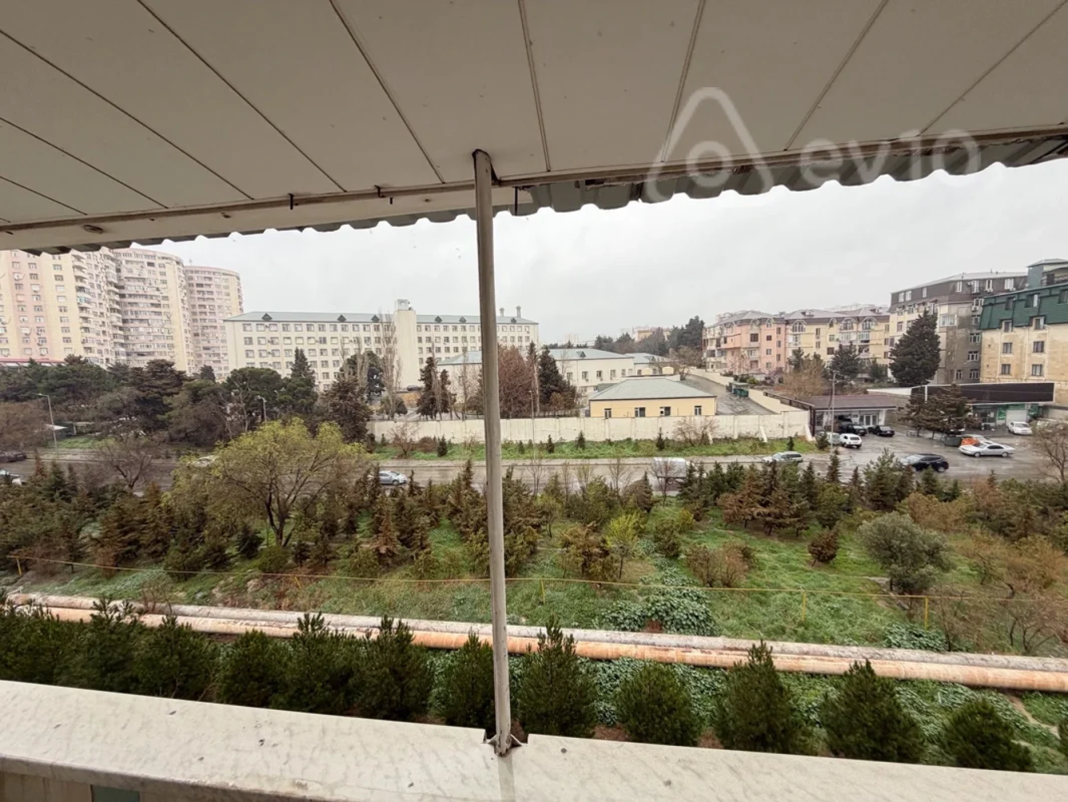 Kirayə verilir 2 otaqlı köhnə tikili 50 m²