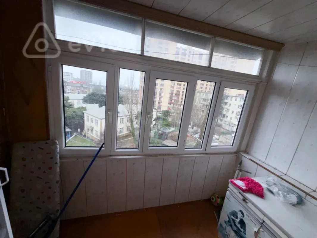 Kirayə verilir 2 otaqlı köhnə tikili 50 m²