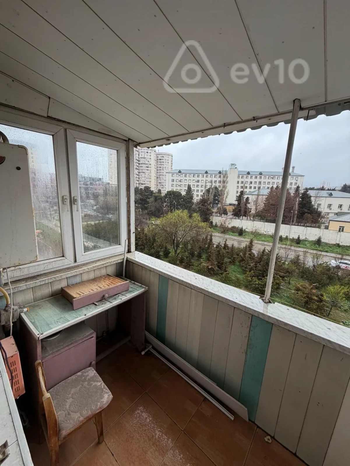 Kirayə verilir 2 otaqlı köhnə tikili 50 m²